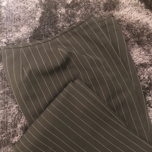 Ladies Pant Suit - Picture 2 of 3